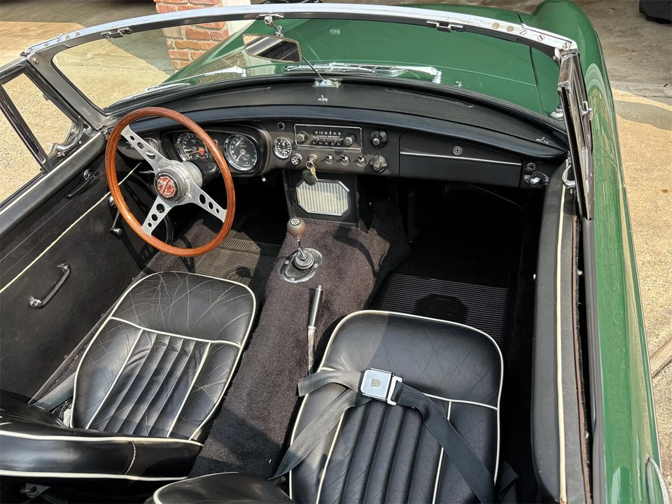 1965 MG MGB Roadster - Image 18 of 31