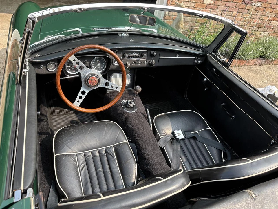 1965 MG MGB Roadster - Image 21 of 31