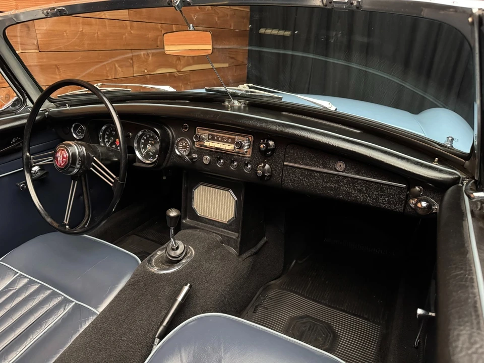 1965 MG MGB Roadster - Image 21 of 21