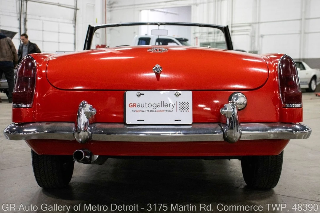 1965 MG MGB Roadster - Image 7 of 12