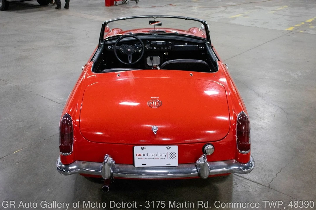 1965 MG MGB Roadster - Image 6 of 12