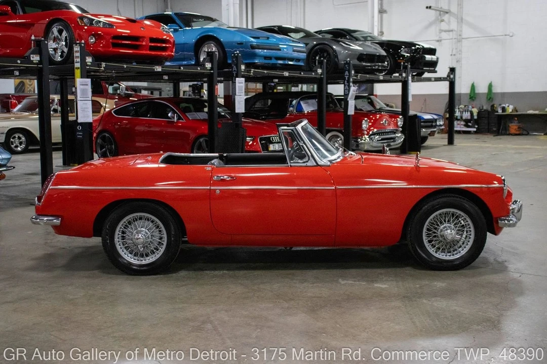 1965 MG MGB Roadster - Image 9 of 12