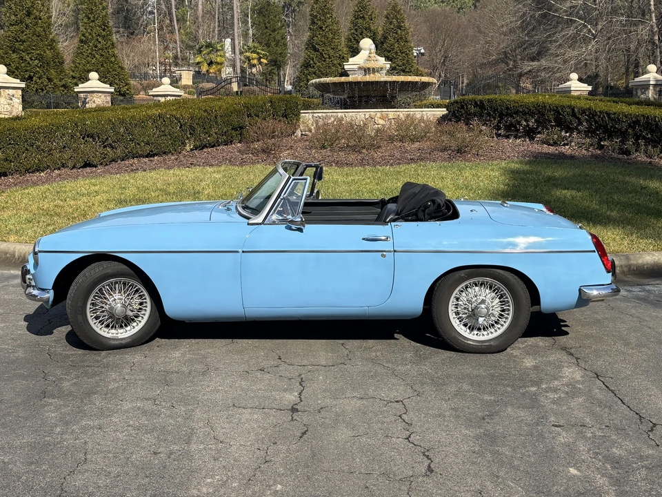 1965 MG MGB Roadster - Image 2 of 31