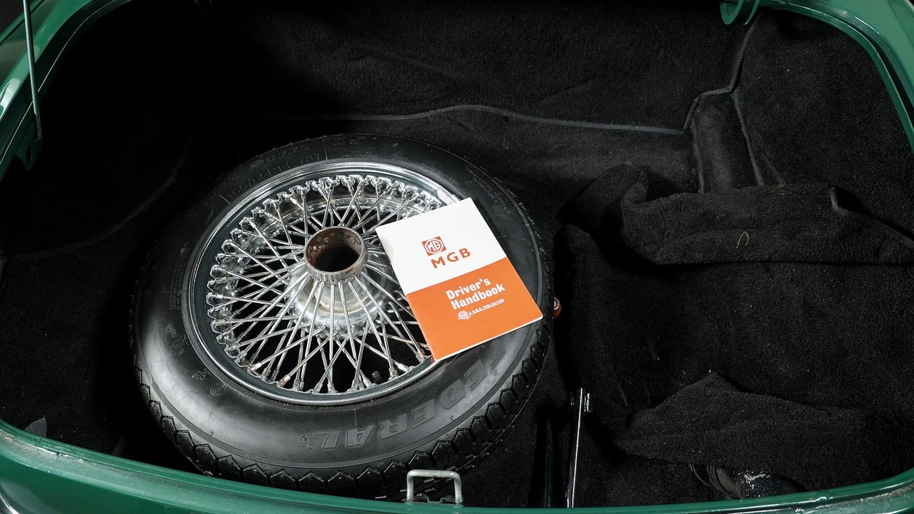 1965 MG MGB Roadster - Image 24 of 31