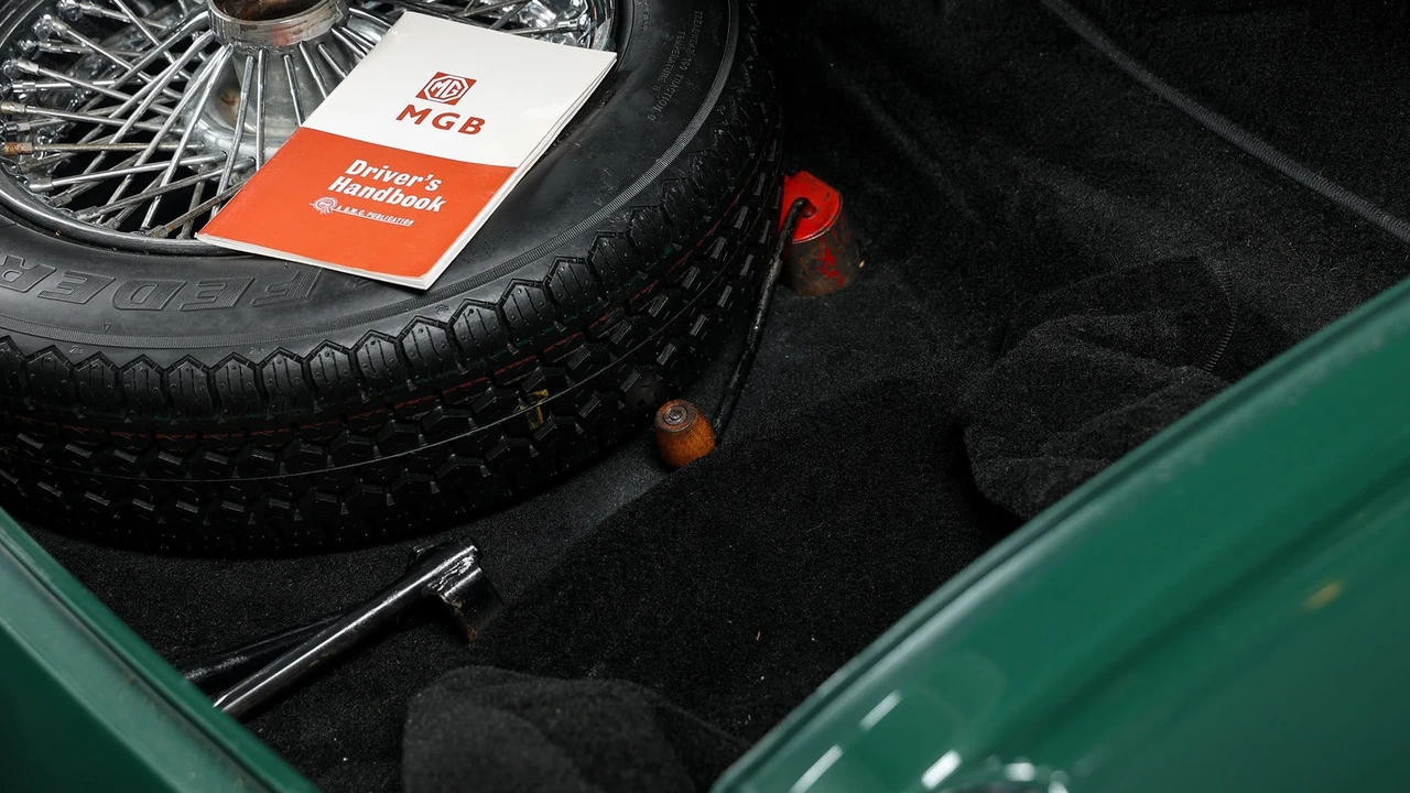 1965 MG MGB Roadster - Image 23 of 31