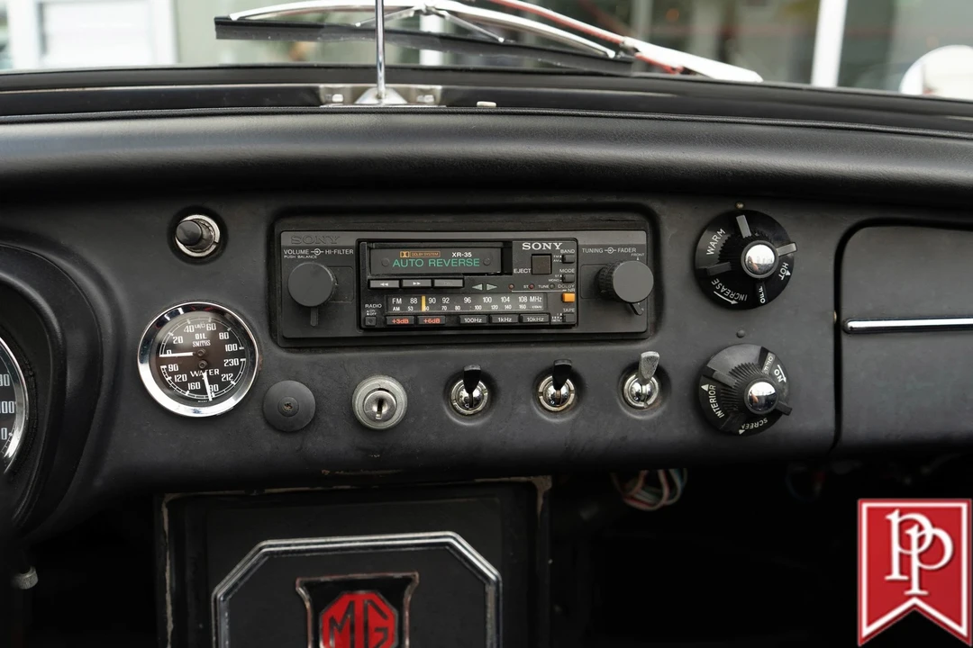 1965 MG MGB Roadster - Image 16 of 21