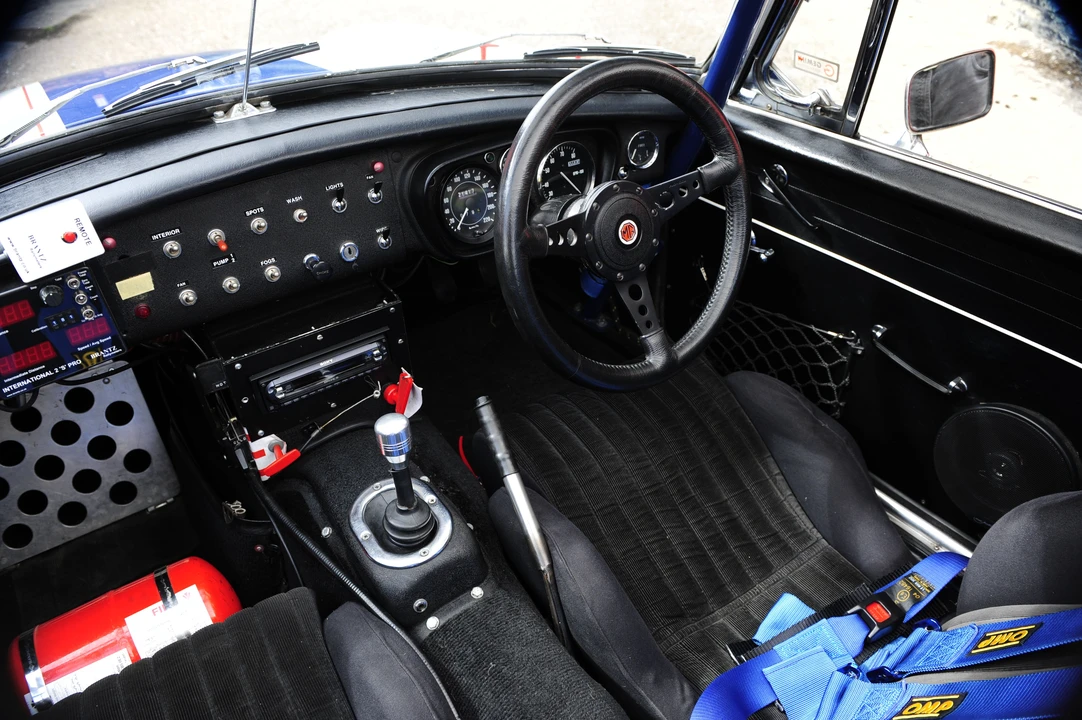 1965 MG MGB Roadster - Image 14 of 17
