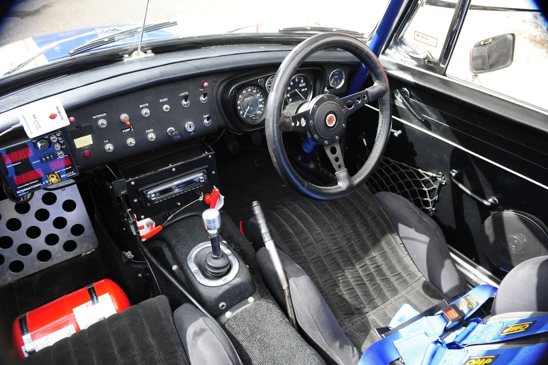 1965 MG MGB Roadster - Image 13 of 17