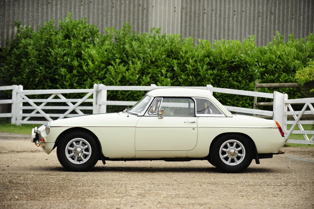 1965 MG MGB Roadster - Image 2 of 17
