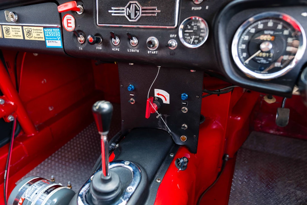 1965 MG MGB Roadster - Image 11 of 31