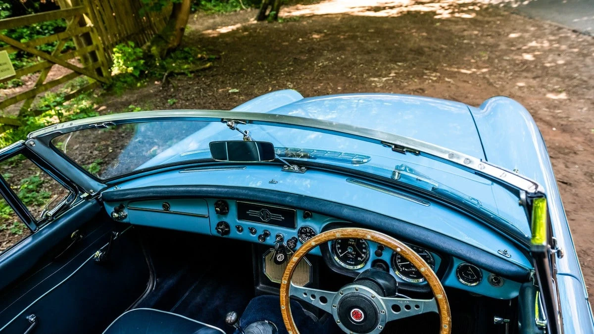1965 MG MGB Roadster - Image 30 of 30