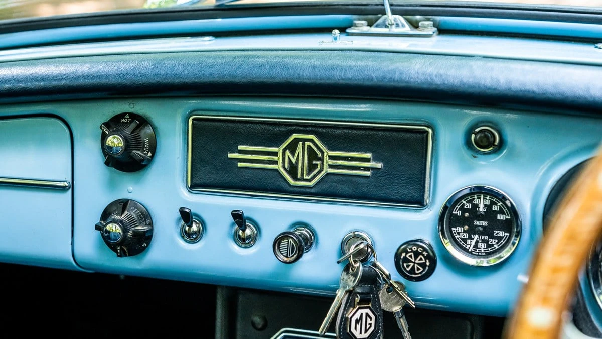 1965 MG MGB Roadster - Image 25 of 30
