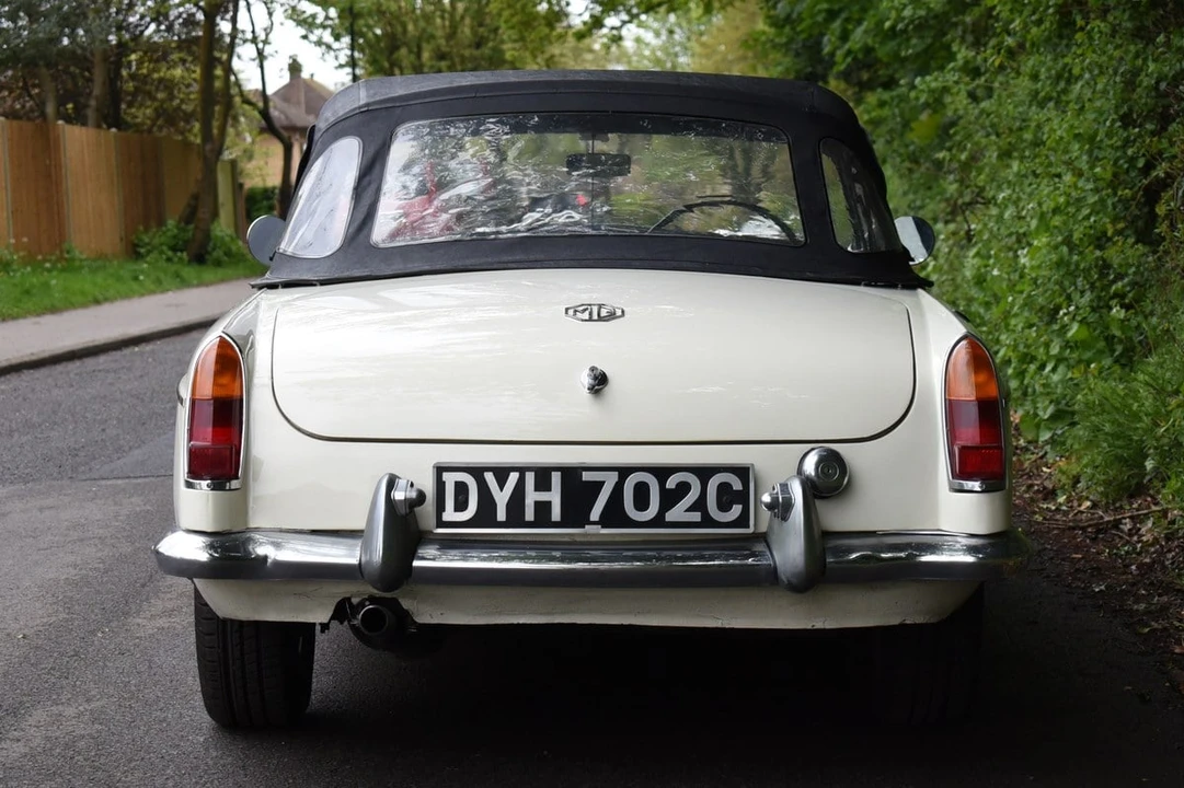 1965 MG MGB Roadster - Image 11 of 30