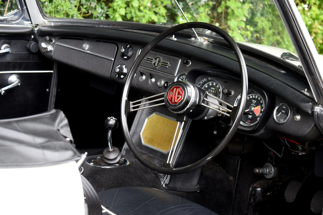 1965 MG MGB Roadster - Image 27 of 30