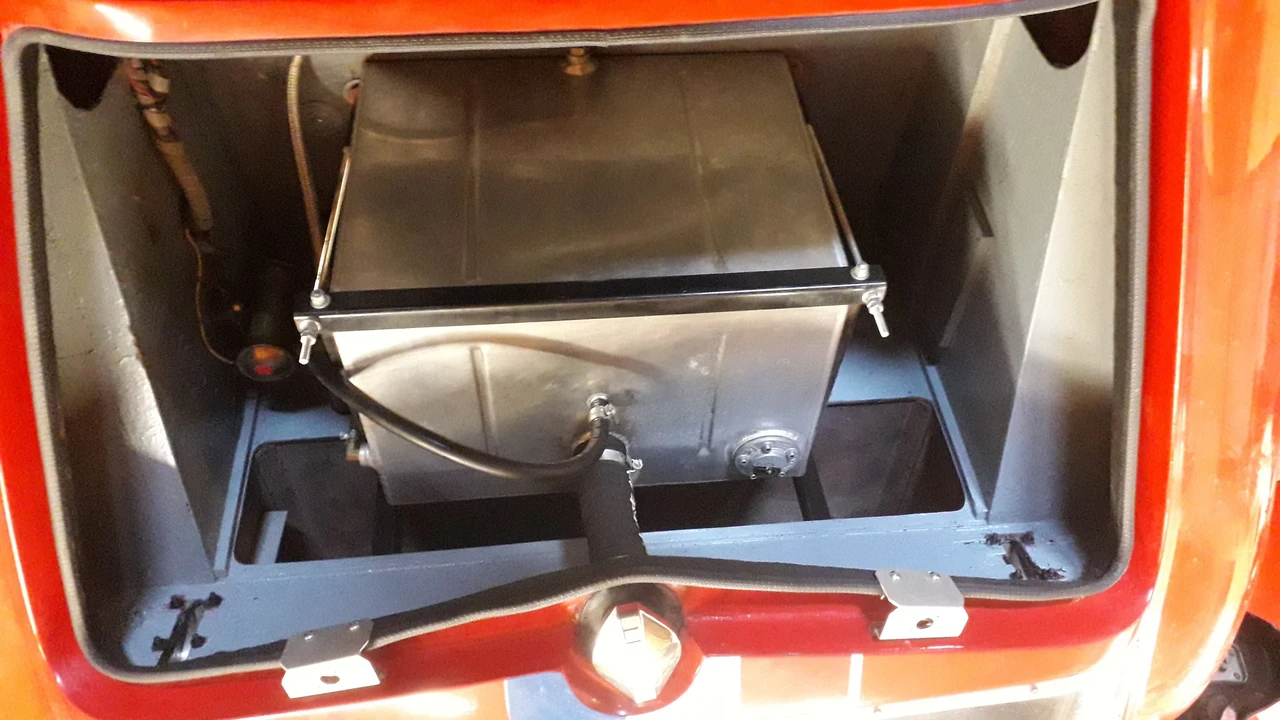 1965 Marcos GT - Image 4 of 10