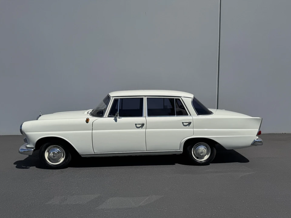 1965 Mercedes-Benz W110 - Image 20 of 31