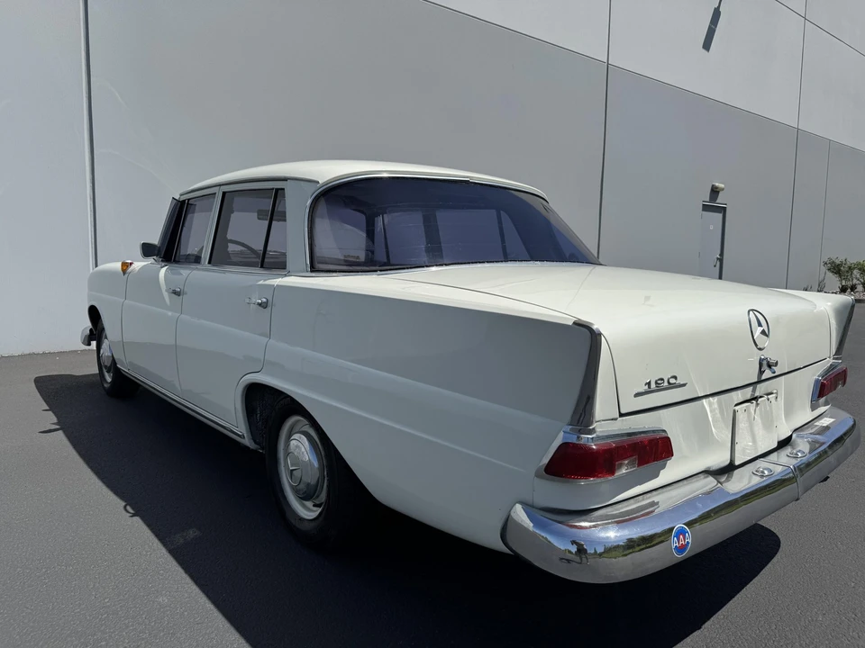 1965 Mercedes-Benz W110 - Image 17 of 31