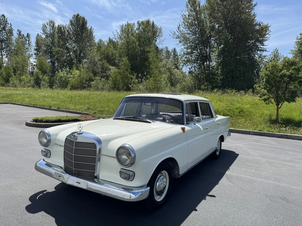 1965 Mercedes-Benz W110 - Image 24 of 31