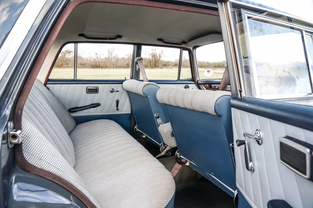 1967 Mercedes-Benz W111 Sedan - Image 16 of 30