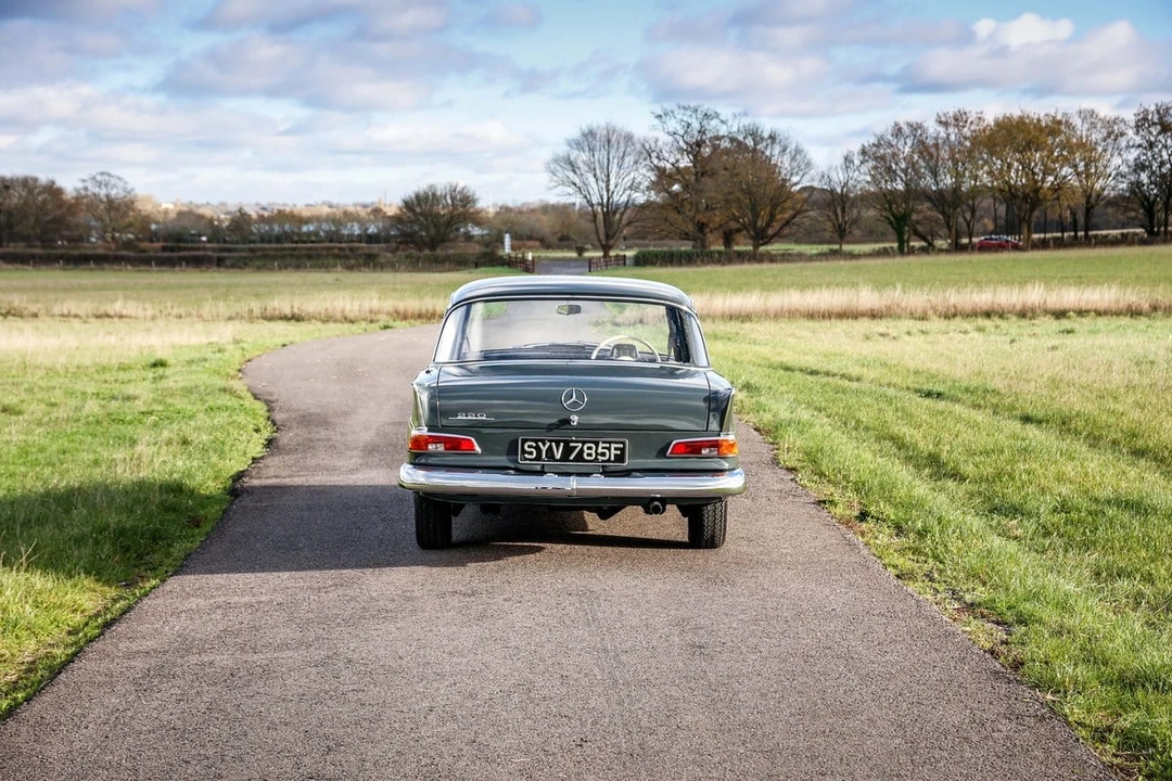 1967 Mercedes-Benz W111 Sedan - Image 4 of 30