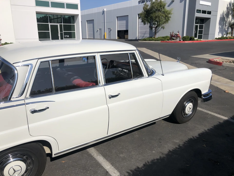 1965 Mercedes-Benz W111 Sedan - Image 18 of 31