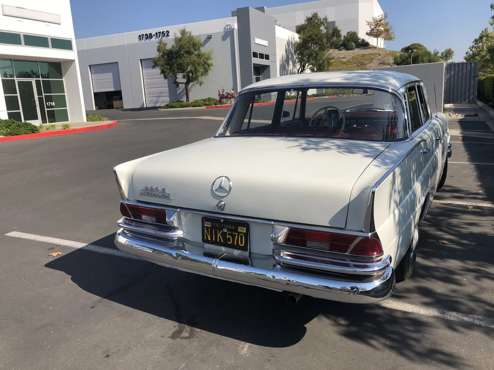 1965 Mercedes-Benz W111 Sedan - Image 19 of 31
