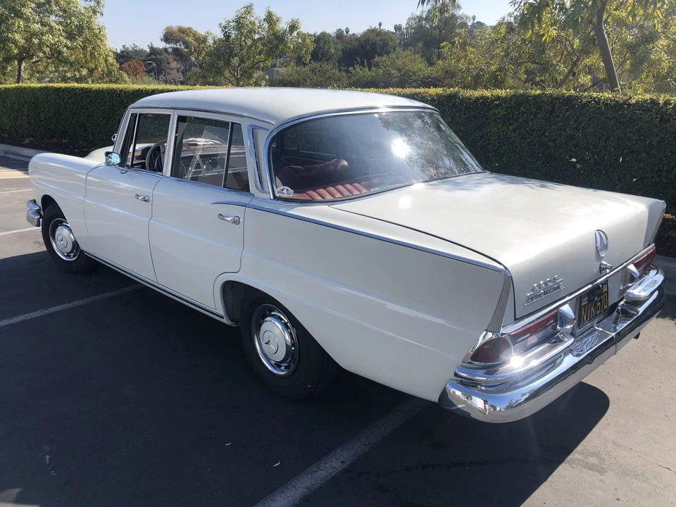 1965 Mercedes-Benz W111 Sedan - Image 6 of 31