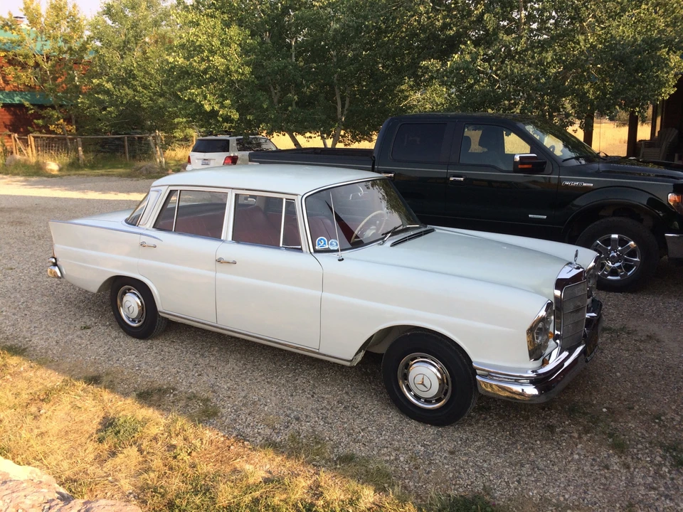 1965 Mercedes-Benz W111 Sedan - Image 22 of 31