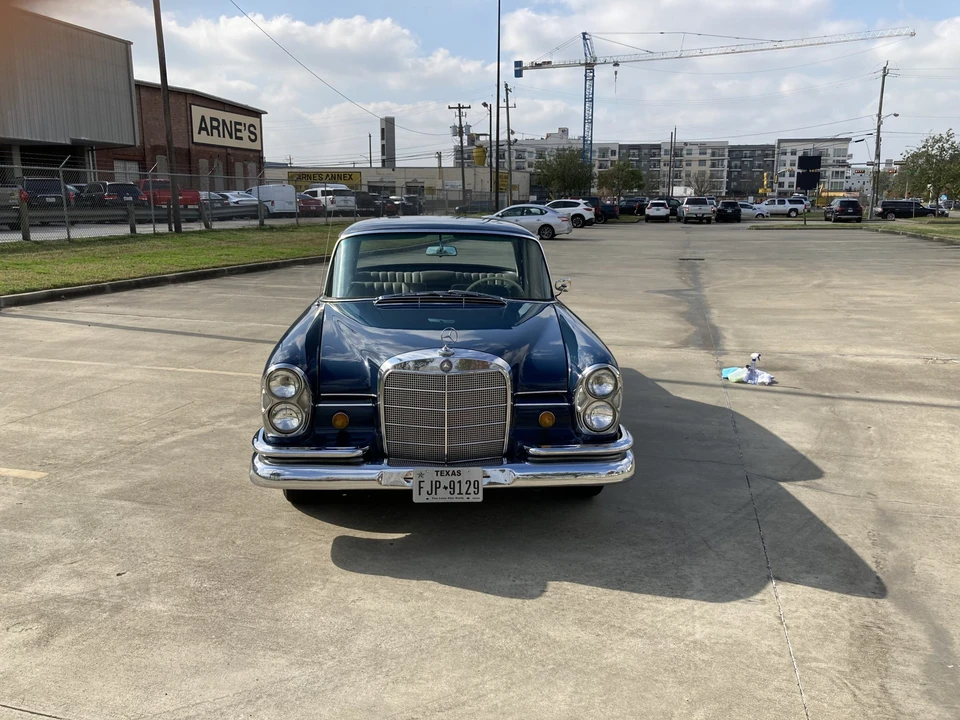 1965 Mercedes-Benz W111 Sedan - Image 3 of 31