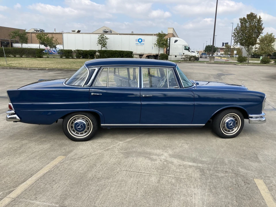 1965 Mercedes-Benz W111 Sedan - Image 6 of 31