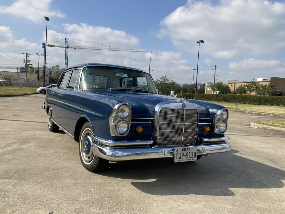 1965 Mercedes-Benz W111 Sedan - Image 5 of 31