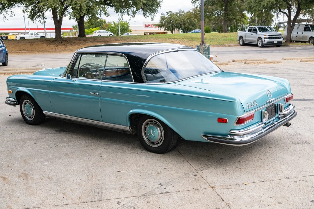 1965 Mercedes-Benz W111 Coupe - Image 4 of 31