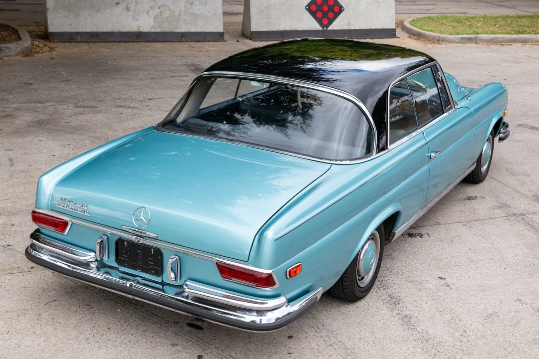 1965 Mercedes-Benz W111 Coupe - Image 9 of 31