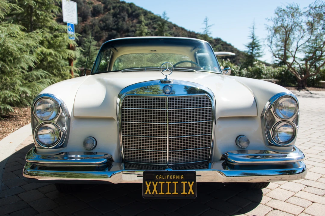 1965 Mercedes-Benz W111 Coupe - Image 4 of 31