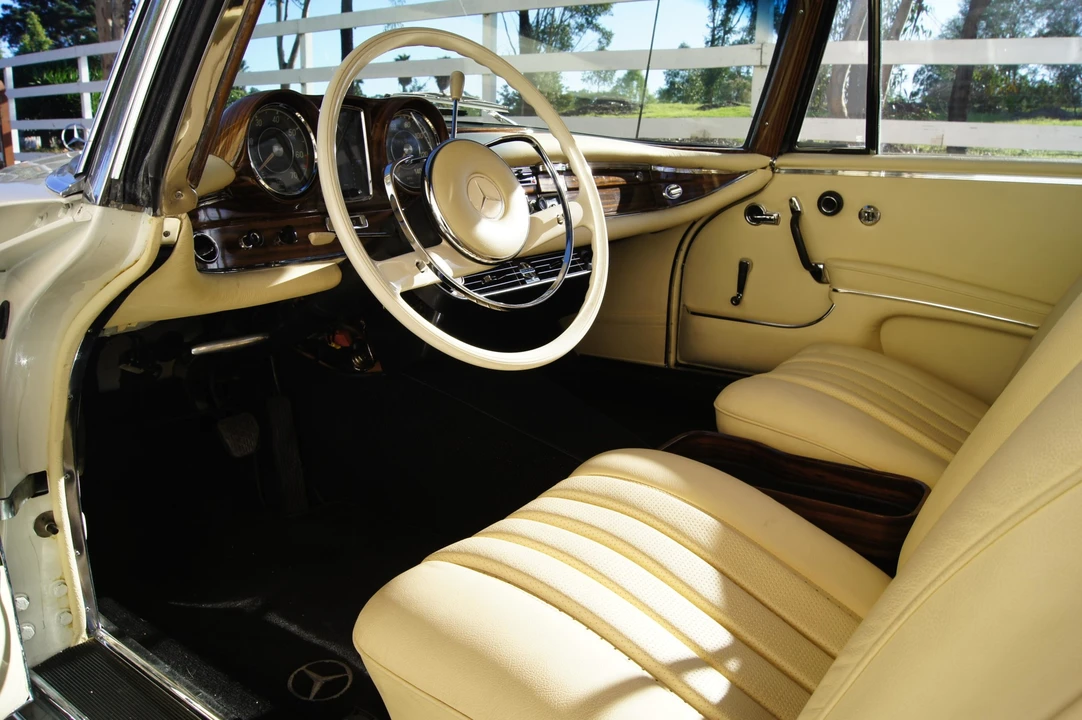 1965 Mercedes-Benz W111 Coupe - Image 23 of 31
