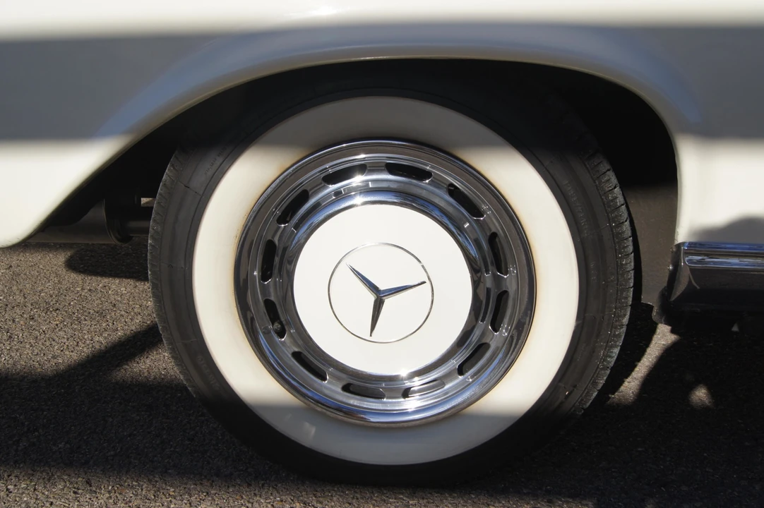 1965 Mercedes-Benz W111 Coupe - Image 18 of 31