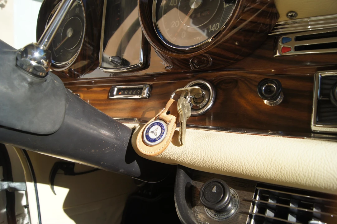 1965 Mercedes-Benz W111 Coupe - Image 30 of 31