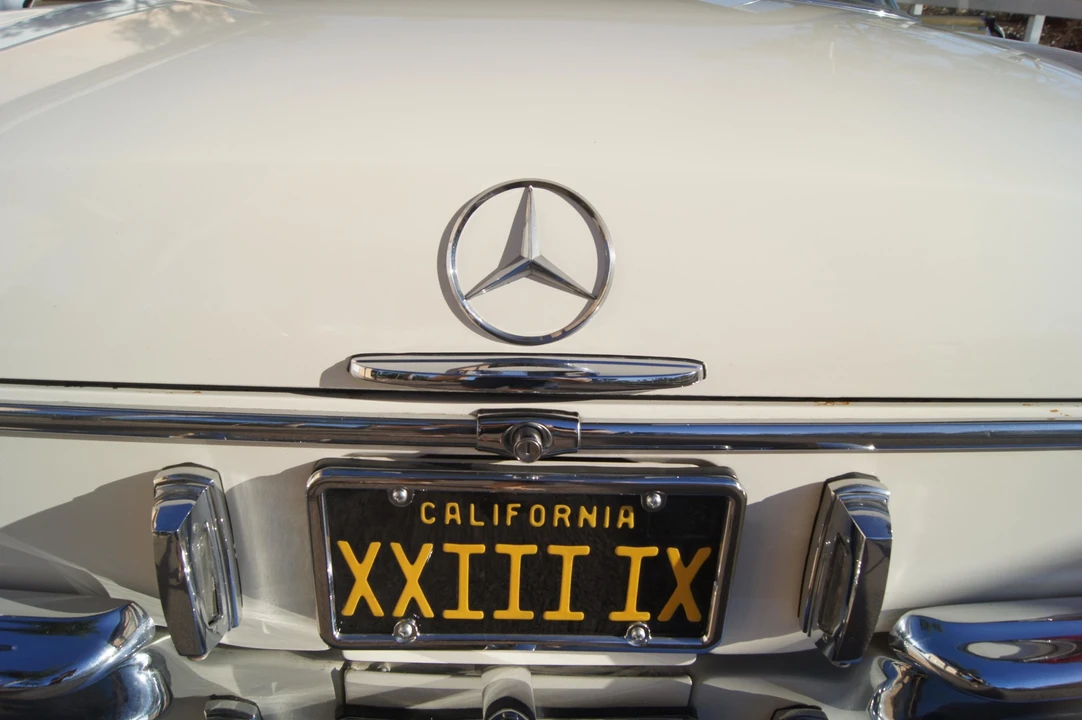 1965 Mercedes-Benz W111 Coupe - Image 13 of 31