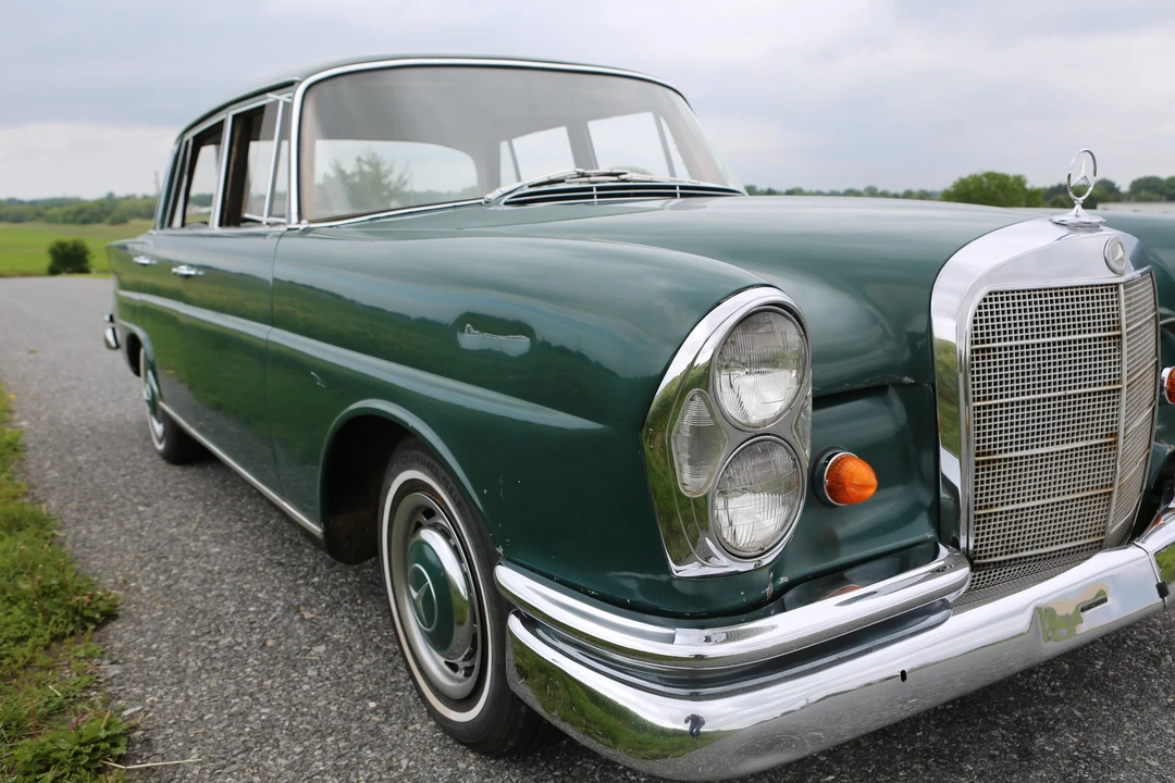 1965 Mercedes-Benz W111 Sedan - Image 22 of 31