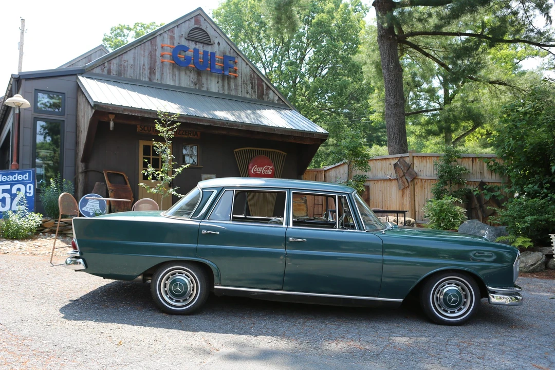 1965 Mercedes-Benz W111 Sedan - Image 20 of 31