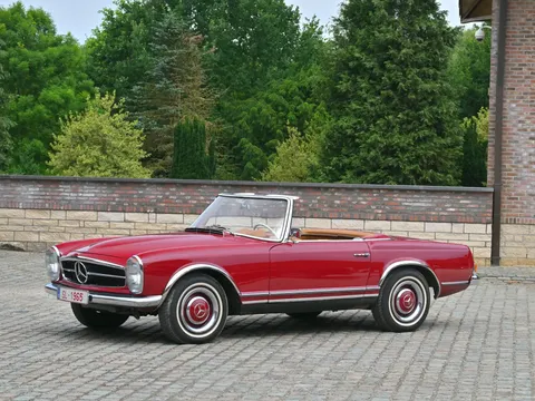 1965 Mercedes-Benz 230 SL Pagoda