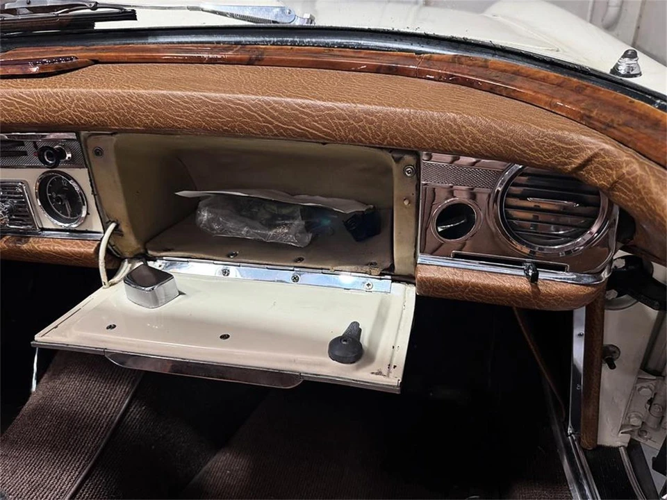 1965 Mercedes-Benz W113 SL-Class - Image 17 of 31