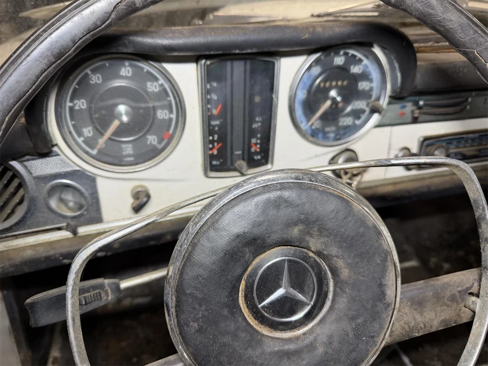 1965 Mercedes-Benz W113 SL-Class - Image 19 of 31