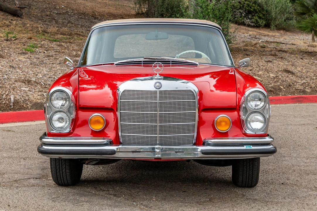 1965 Mercedes-Benz W112 - Image 11 of 31