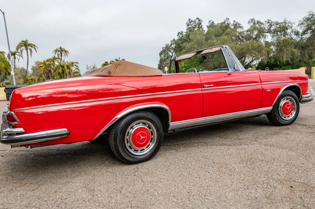 1965 Mercedes-Benz W112 - Image 6 of 31
