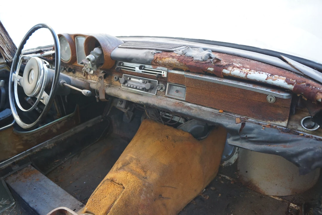 1965 Mercedes-Benz W112 - Image 24 of 31