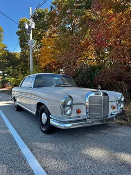 1965 Mercedes-Benz 220 SE Coupe
