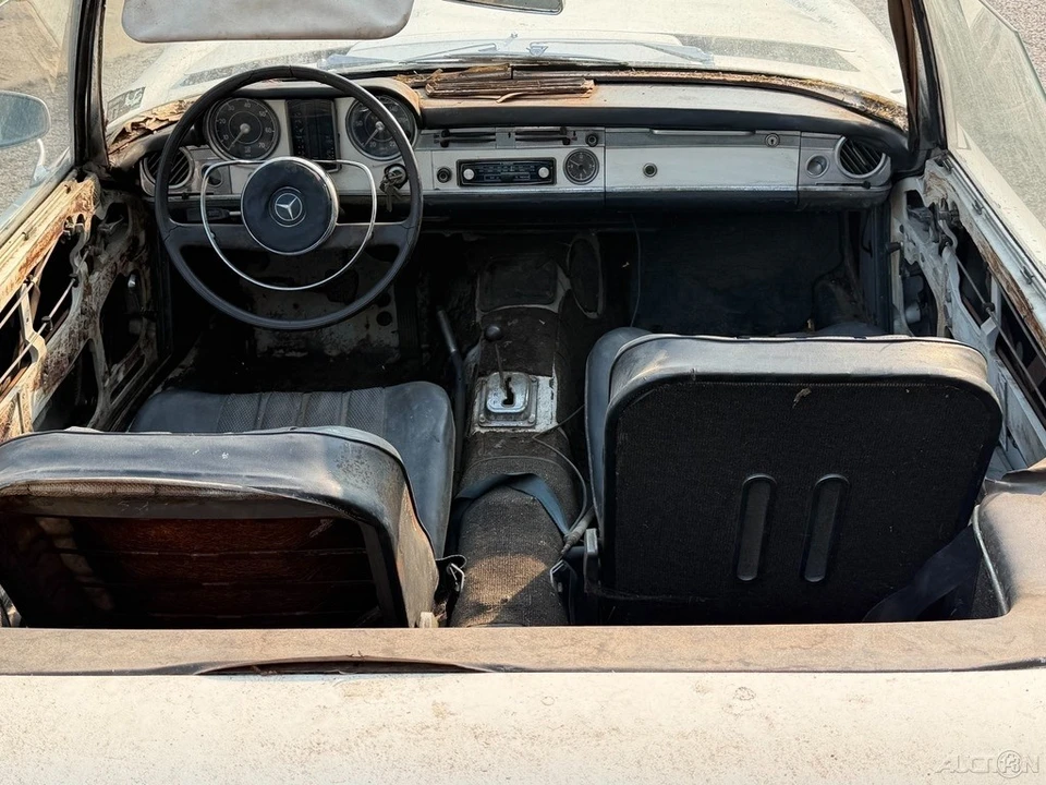 1965 Mercedes-Benz W113 SL-Class - Image 14 of 31