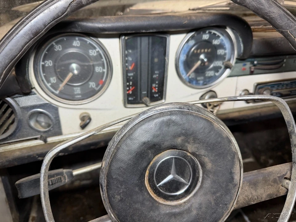 1965 Mercedes-Benz W113 SL-Class - Image 19 of 31