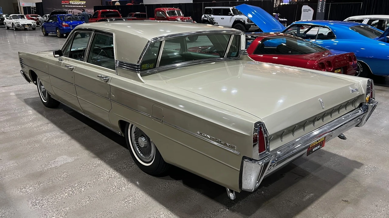 1965 Mercury Montclair - Image 2 of 7